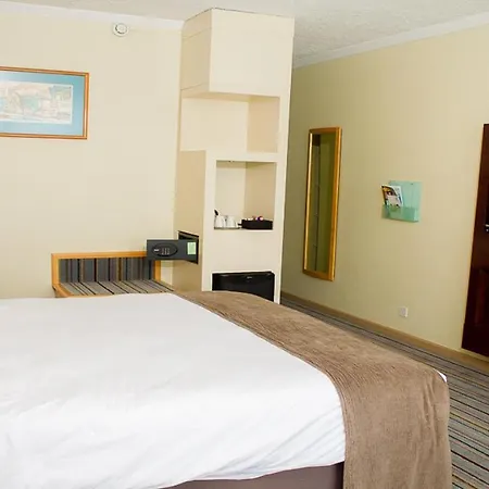 Holiday Inn - Bulawayo By Ihg Exterior photo