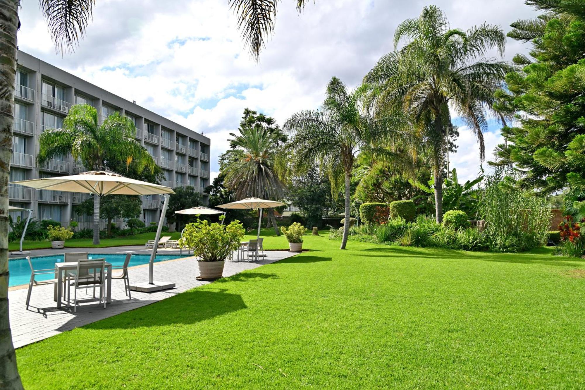 Hotel - By Ihg 4*
