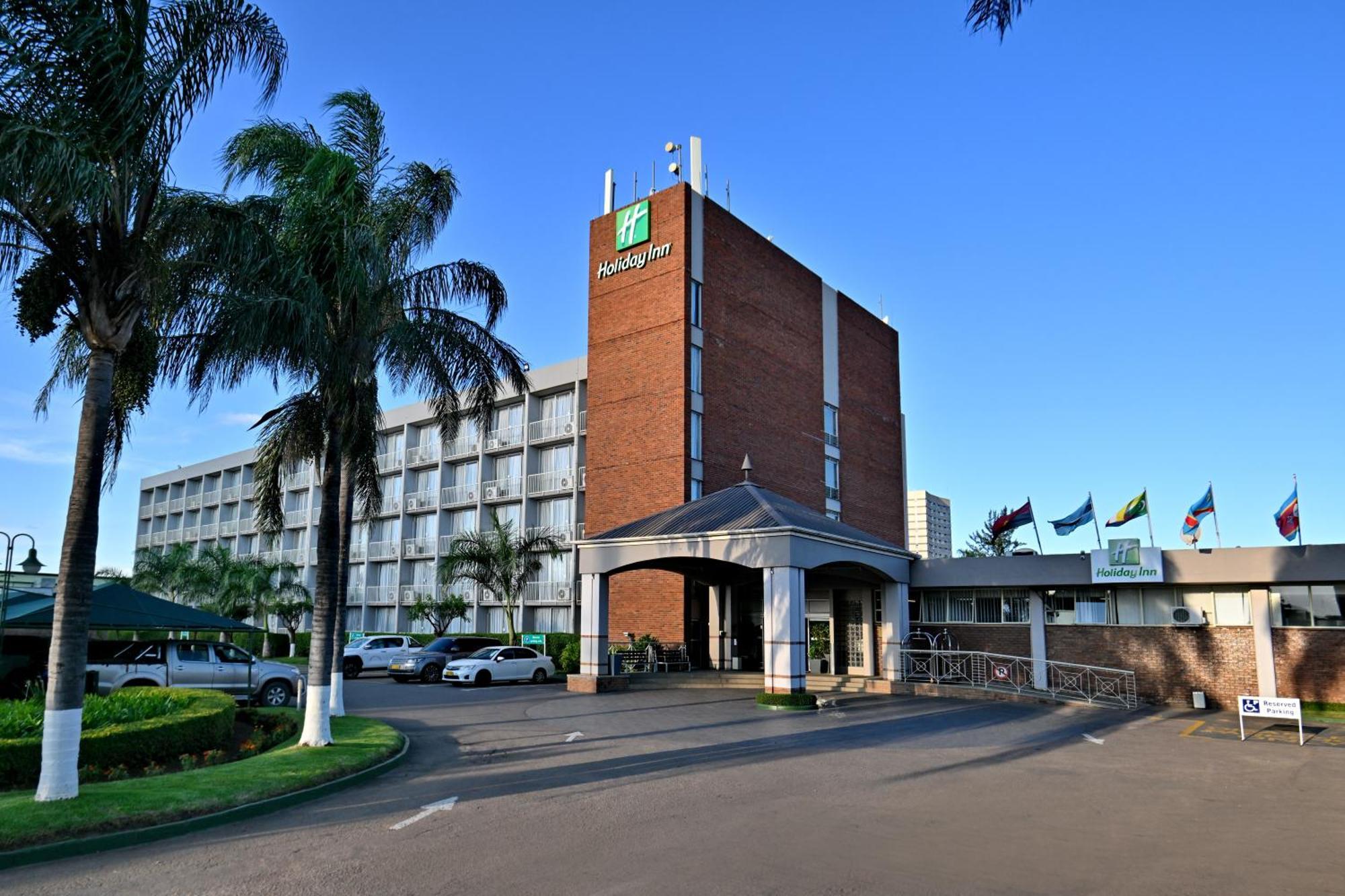 Hotel - By Ihg