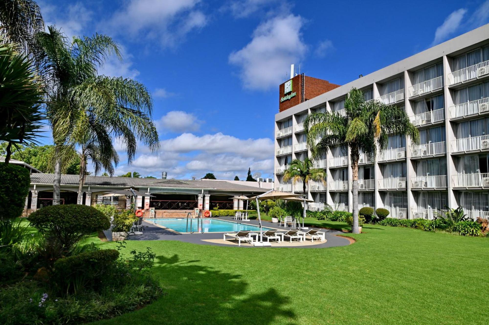 Hotel - By Ihg